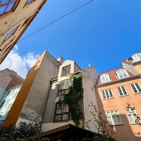 K L O S T E R E T - The Luxurious Townhouse Of * Copenhague