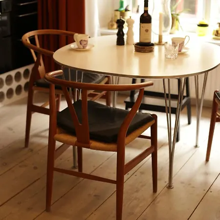 K L O S T E R E T - The Luxurious Townhouse Of *