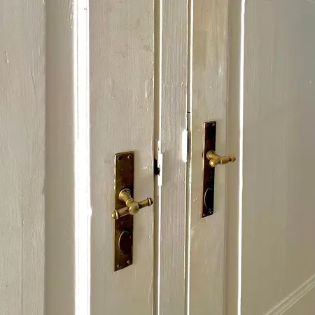 K L O S T E R E T - The Luxurious Townhouse Of