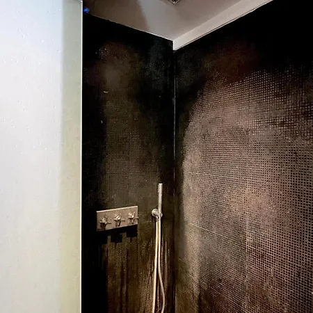 K L O S T E R E T - The Luxurious Townhouse Of *