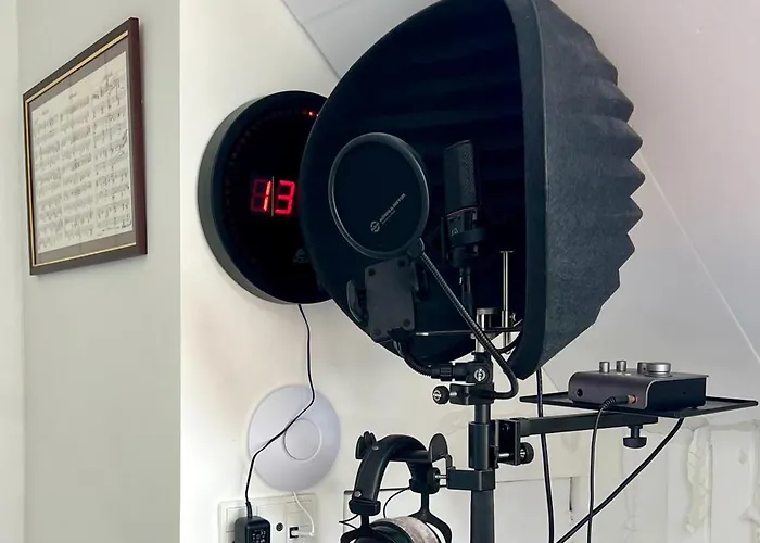 K L O S T E R E T - The Luxurious Townhouse Of *