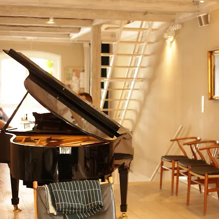 Apartment K L O S T E R E T - The Luxurious Townhouse Of